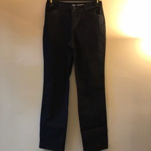 Lee Women’s Size 8 Medium Straight Leg Jeans